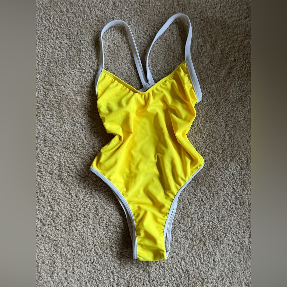 Gnash swim swimsuit US 2